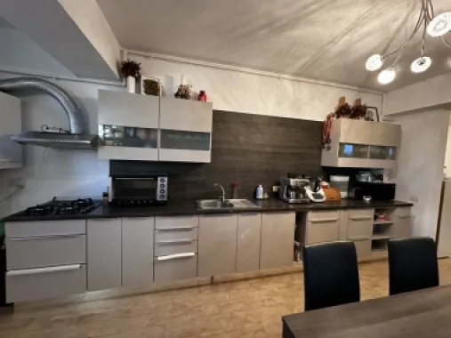 Apartament Damaroaia 3 camere 101 utili parcare subteran+Boxa Direct Proprietar