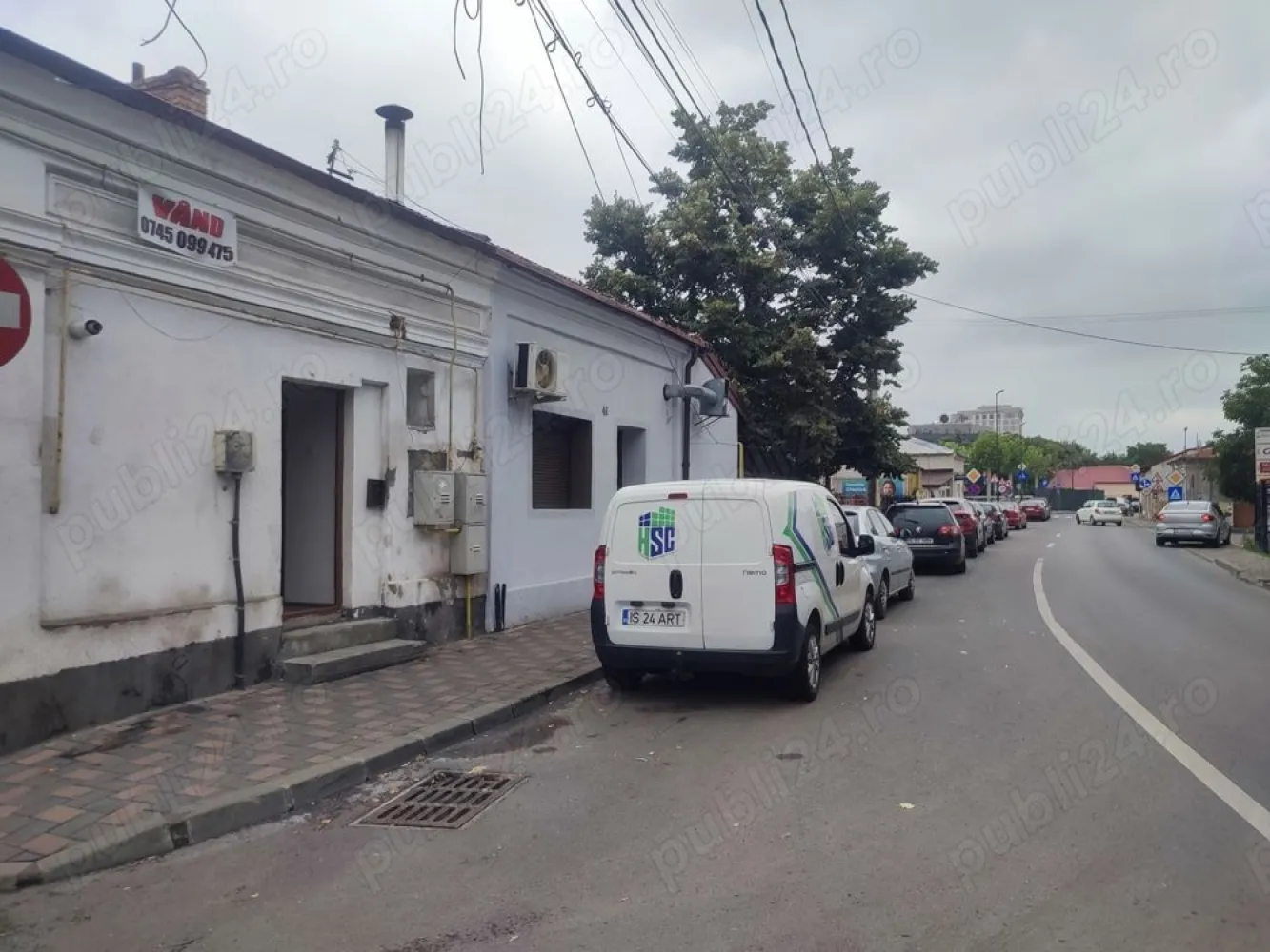 Spatiu com zona Palas str sf Andrei - Pe strada sf.Andrei langa Palas Campus sp. comercial ,reprezentat de un corp de casa 2 camere,baie,52mp,cu intrare directa din strada sf Andrei,ideala ca birou,cabinet,salon infrumusetare,laborator patiserie,