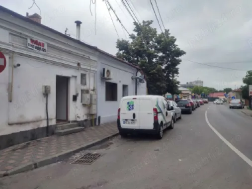 Spatiu com zona Palas str sf Andrei