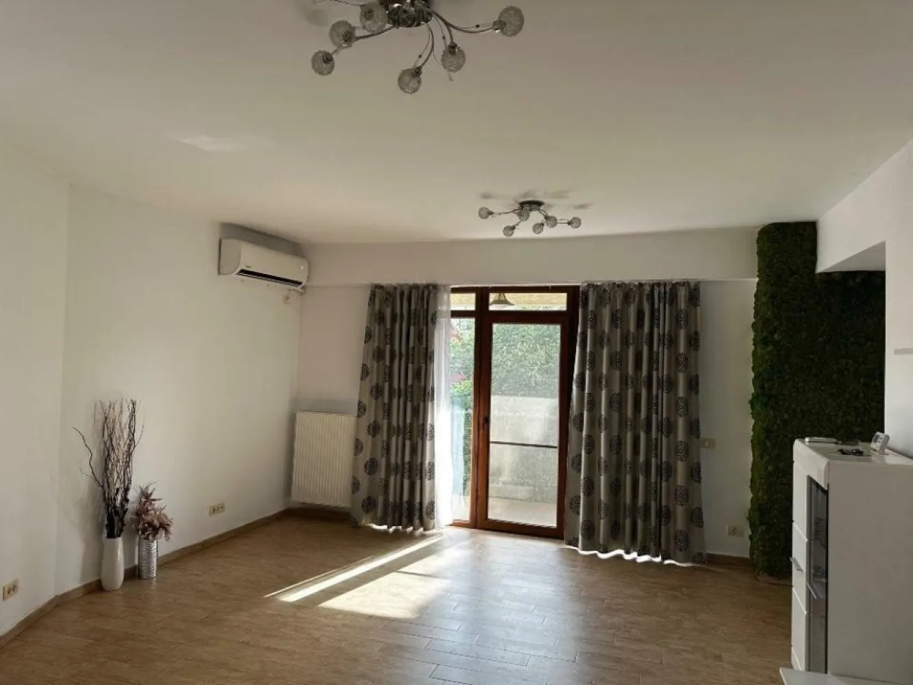Apartament Damaroaia 3 camere 101 utili parcare subteran+Boxa Direct Proprietar