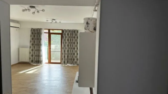 Apartament Damaroaia 3 camere 101 utili parcare subteran+Boxa Direct Proprietar