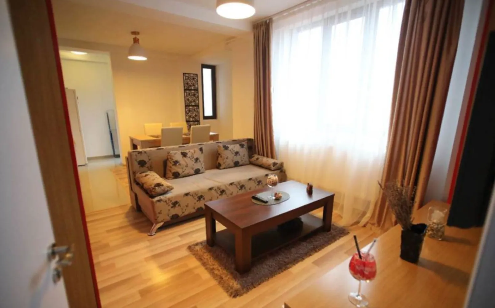 Apartament 2 cam. 45 mp utili et. 4/5 An 2017 Mamaia nord aproape de plaja