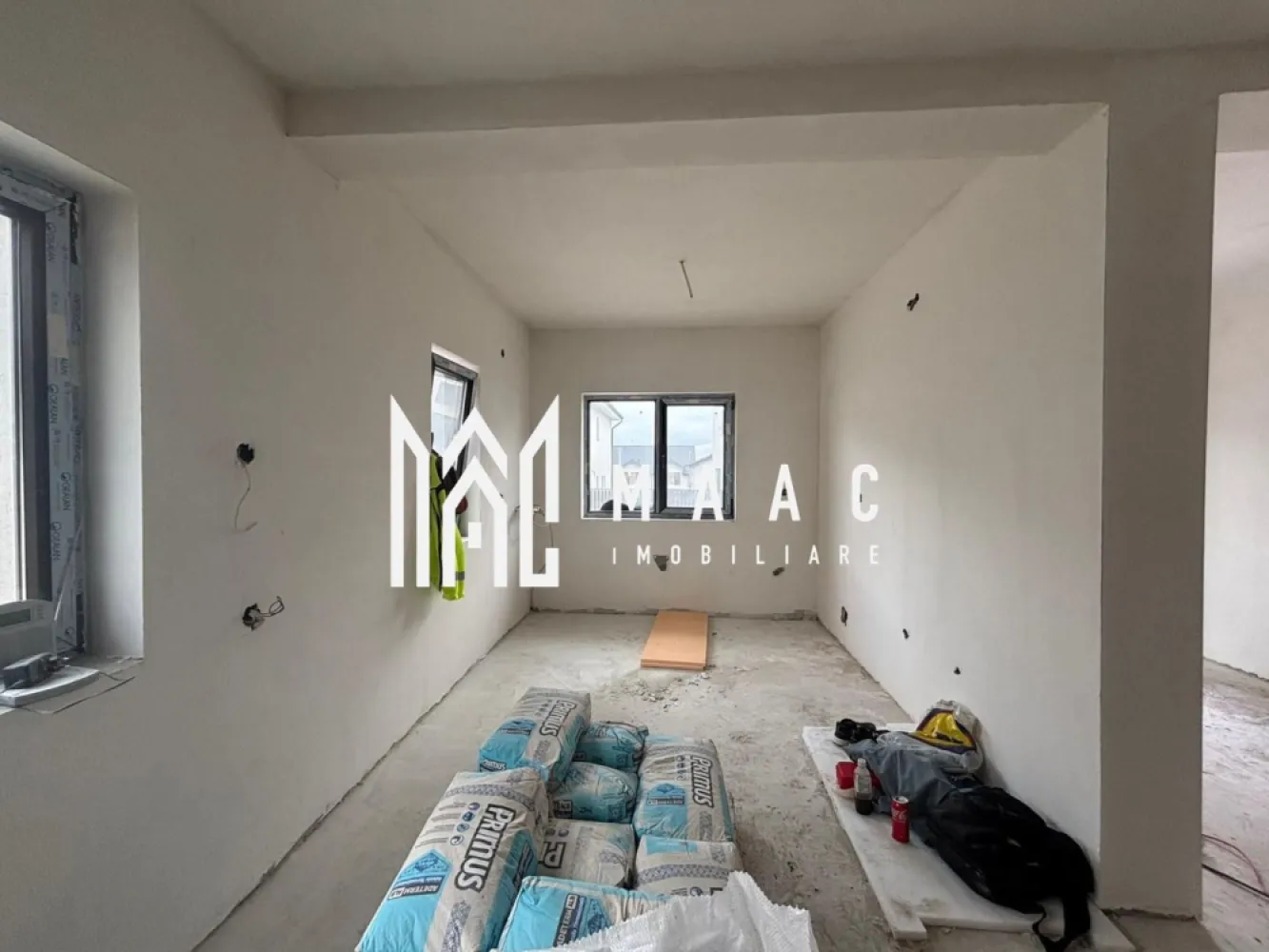 Casă tip duplex | 114 mp utili | 200 mp teren | Intabulată | Calea Cisnădiei