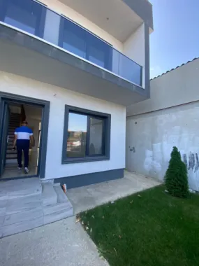 Duplex de vânzare 110 MP An. 2023 in Com Lumina Constanta