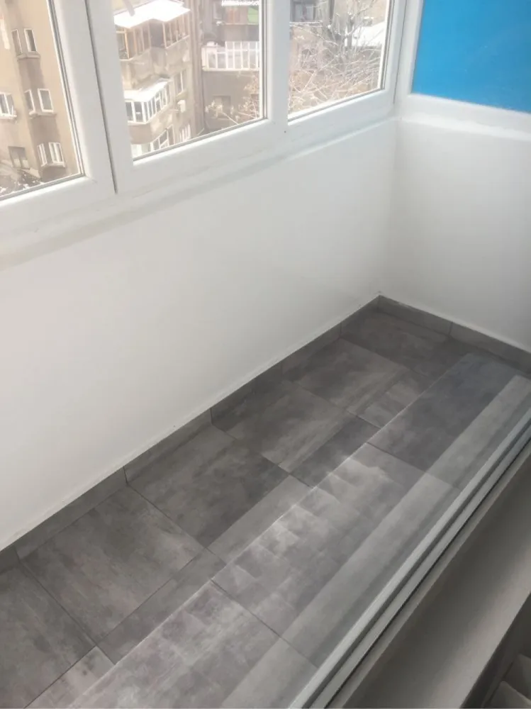 Gara de Nord 3 camere renovat - Dinu Golescu, 3 camere, etaj 5/7, bloc stradal, vedere mixta, renovat, bloc anvelopat termic , semi- mobilat, balcon , 62 mp, propietar, bloc fara restantieri (piata, mijloace de transport, metrou, scoala, gradinita, centre comerciale)