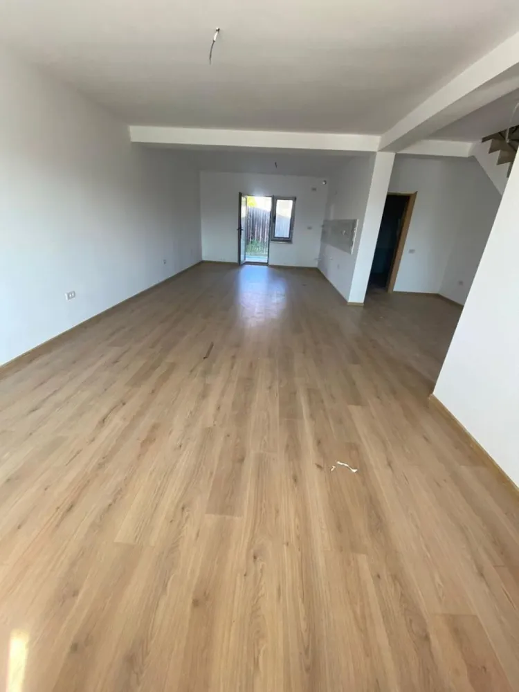 Casa P+1 Tip Duplex de vanzare 120 mp An 2023 Constanta Comuna Lumina