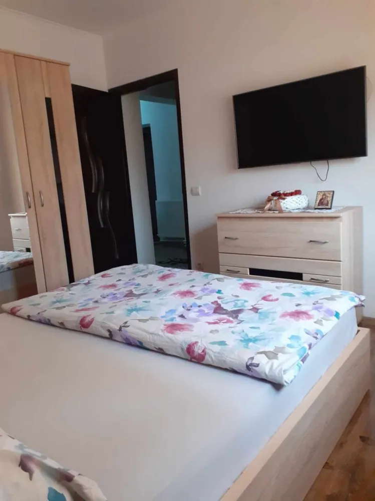 Ag EUROPA vinde ap. 3 cam. 48mp la PARTER în Micro 16. - Agenția EUROPA vinde apartament cu camere situat la PARTER in Micro 16 pe CAREIULUI.