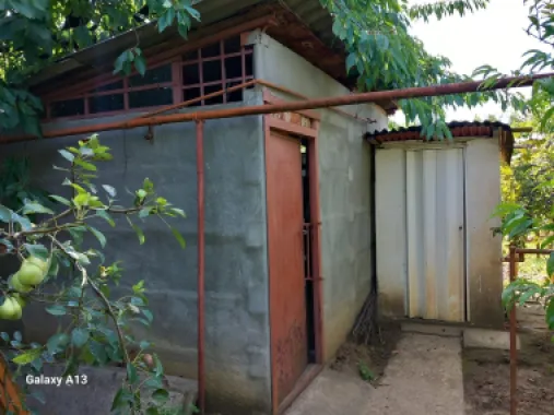 Ag EUROPA vinde teren BERCU ROSU toate utilitatile și casa vacanta.