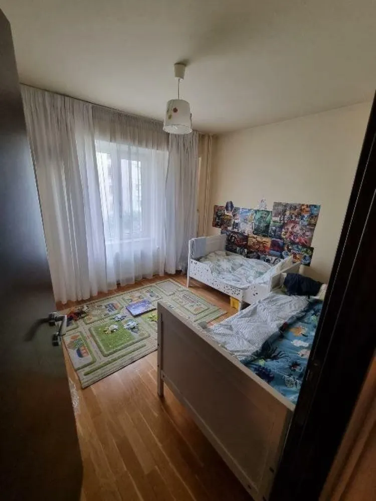 Proprietar vanzare apartament trei camere mobilat/utilat Calea Calarasi, sect 3