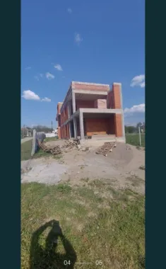Vand Casa in rosu la Viile Satu Mare