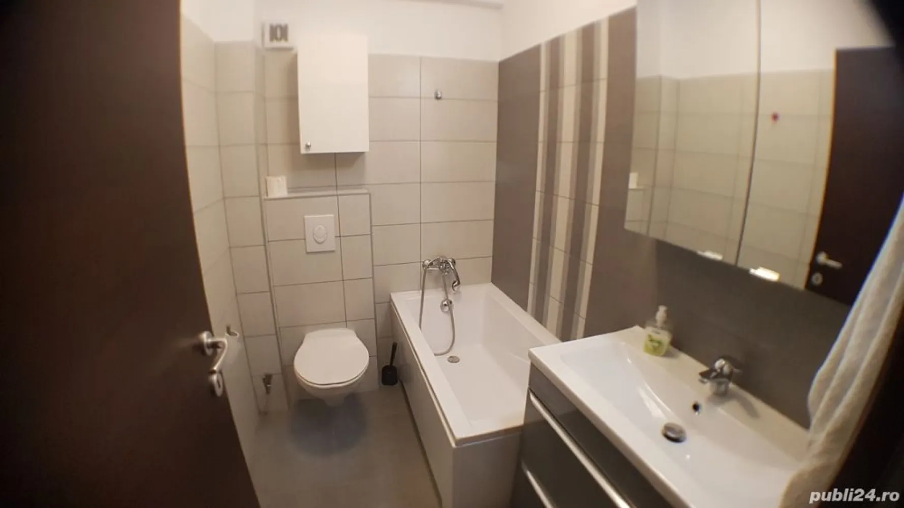 Vand ap. 3 camere Metrou Jiului - Particular, apartament 3 camere, 74mp, str Neatarnarii, complet utilat, et , elegant, modern, semi-mobilat, AC, 2 grupuri sanitare, 2 locuri de parcare propietate contra cost, bloc 2017