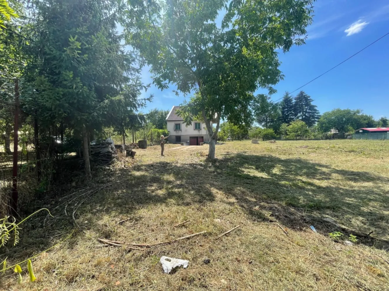 BRASADAS vinde casa 3 cam si teren 1063 mp. zona TITULESCU.