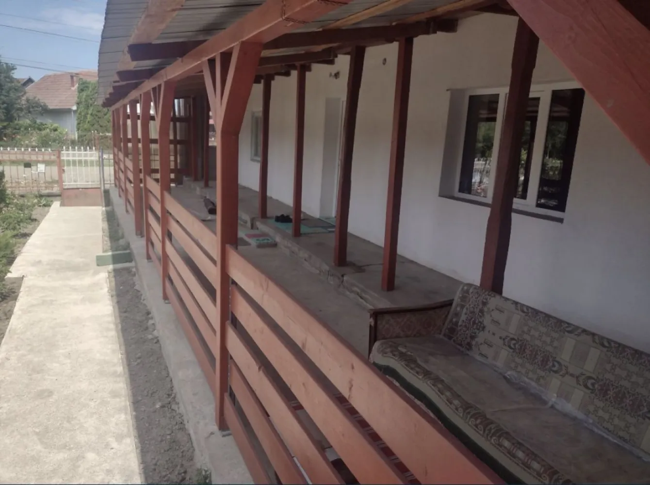 Vand urgent Casa (Boghis SM) sau schimb cu aprtament