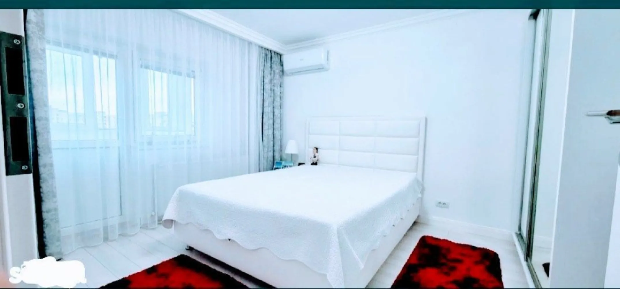 3 camere 13 septembrie lux - Proprietar vând apartament 3 camere decomandat în zona 13 septembrie prosper Apartamentul este situat la etajul 5 din 8 .În apropierea imobilului se afla scoli, grădinițe, creșe, Mall Vulcan, kaufland, Carrefour, Catedrala Neamului, metrou la 10 min distanță. Apartamentul este renovat recent cu materiale de foarte bună calitate Instalațiile electrice și sanitare din cupru , calorifere noi Gresie,faianță, parchet, termopane ambele balcoane, 2 bai, 2 aparate aer condiționat , dresing , uși interioare, ușa întrare, sapa turnata în tot apartamentul . Se poate vinde mobilat si utilat . !!! NU OFER COMISION !!!