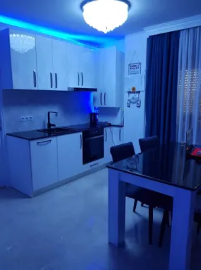 Ag EUROPA vinde apart NOU cu 3 camere in zona Carpati la etajul 4.
