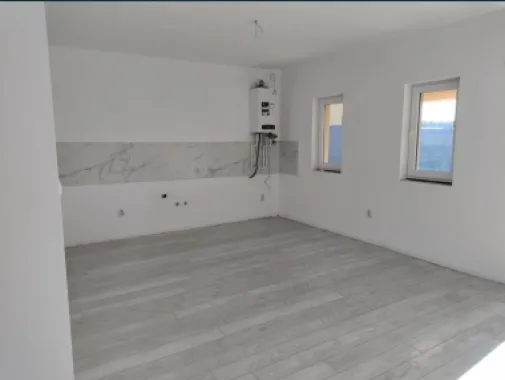 Vand sau schimb cu apartament, casa tip P in Martinesti