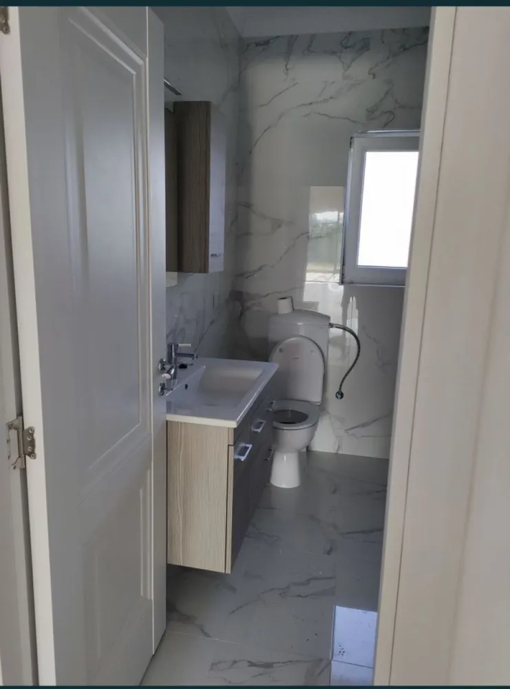 Vand sau schimb cu apartament, casa tip P in Martinesti