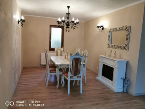 Ag EUROPA vinde casa NOUA 350mp în Odoreu cu 6 cam teren 9ari.