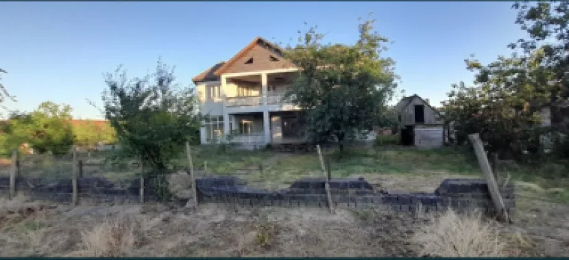 Casa de vanzare