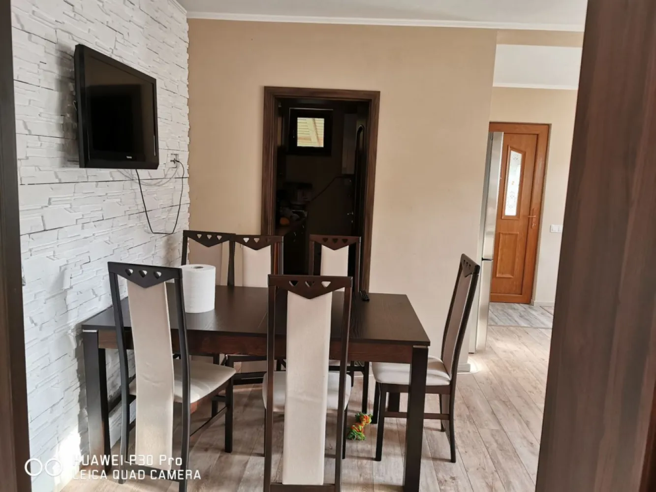 Ag EUROPA vinde casa NOUA 350mp în Odoreu cu 6 cam teren 9ari.