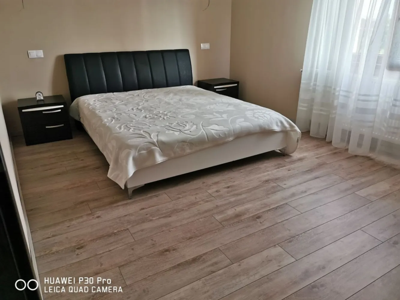 Ag EUROPA vinde casa NOUA 350mp în Odoreu cu 6 cam teren 9ari.