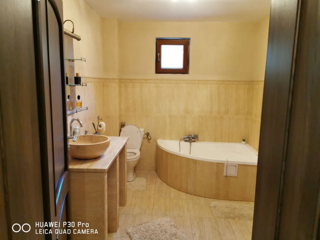 Ag EUROPA vinde casa NOUA 350mp în Odoreu cu 6 cam teren 9ari.