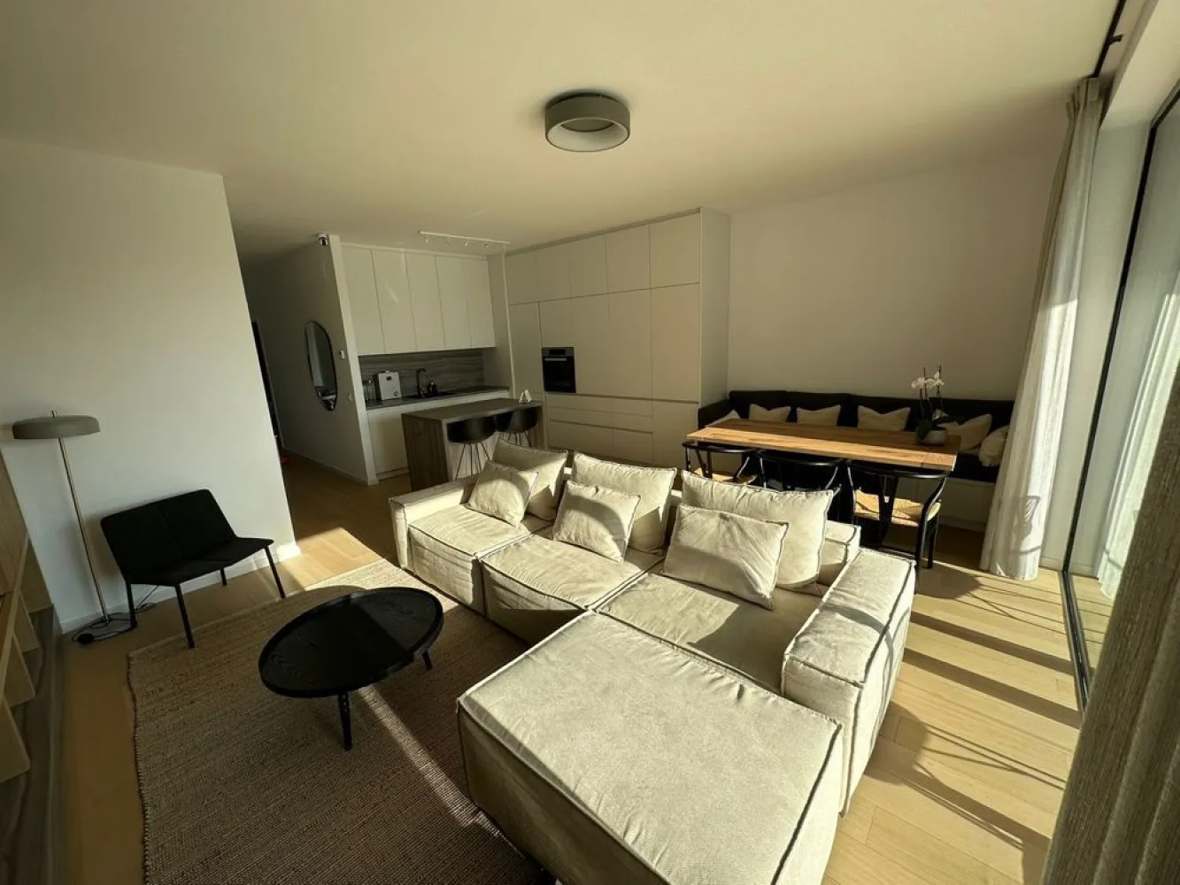 Apartament superb langa padure