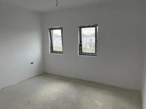 Casa finisata de vanzare, 114,900€, Martinesti