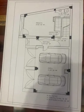 Vand imobil P+2 zona salaj rahova cu doua spatii comerciale