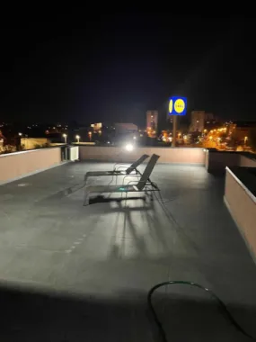 Vand imobil P+2 zona salaj rahova cu doua spatii comerciale