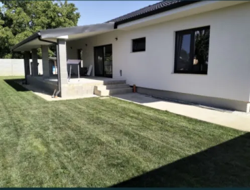 Casa de vanzare Lazuri