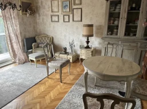 De vanzare apartament cu 3 camere