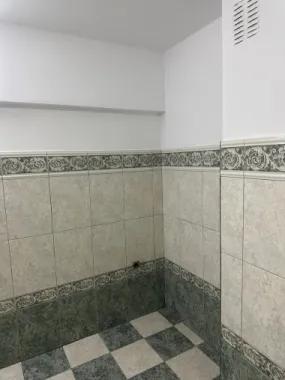 ageuropa.ro vinde apt. cu 4 cam. RENOVAT, 106mp, etaj 1 în zona SOARELUI.
