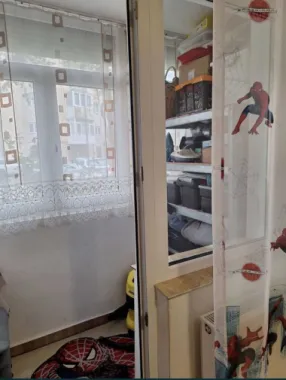 Vand sau schimb apartament