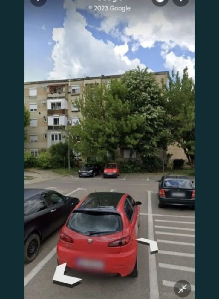 De vanzare apartament - Apartament potrivit pentru familii, este situat central in orașul Carei, Str. 25 Octombrie. În apropierea școlilor, spitalului, parcului și a locurilor de joacă. Contactați ma telefonic pentru a vedea apartamentul pentru orice întrebări vă stau la dispoziție.