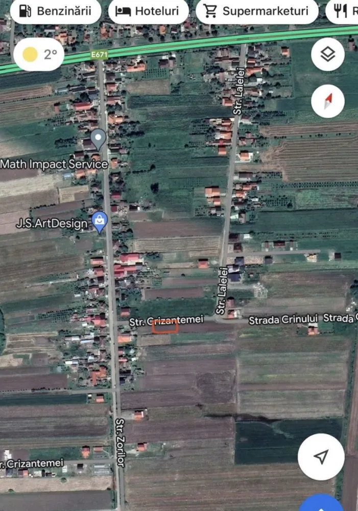 Teren intravilan - Vând teren intravilan cu suprafața de 800mp Terenul se afl in loc Decebal , mai multe detalii la telefon !