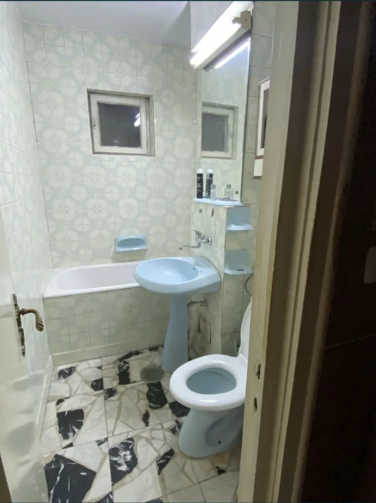 Apartament ultracentral 4 camere cu loc de parcare privat