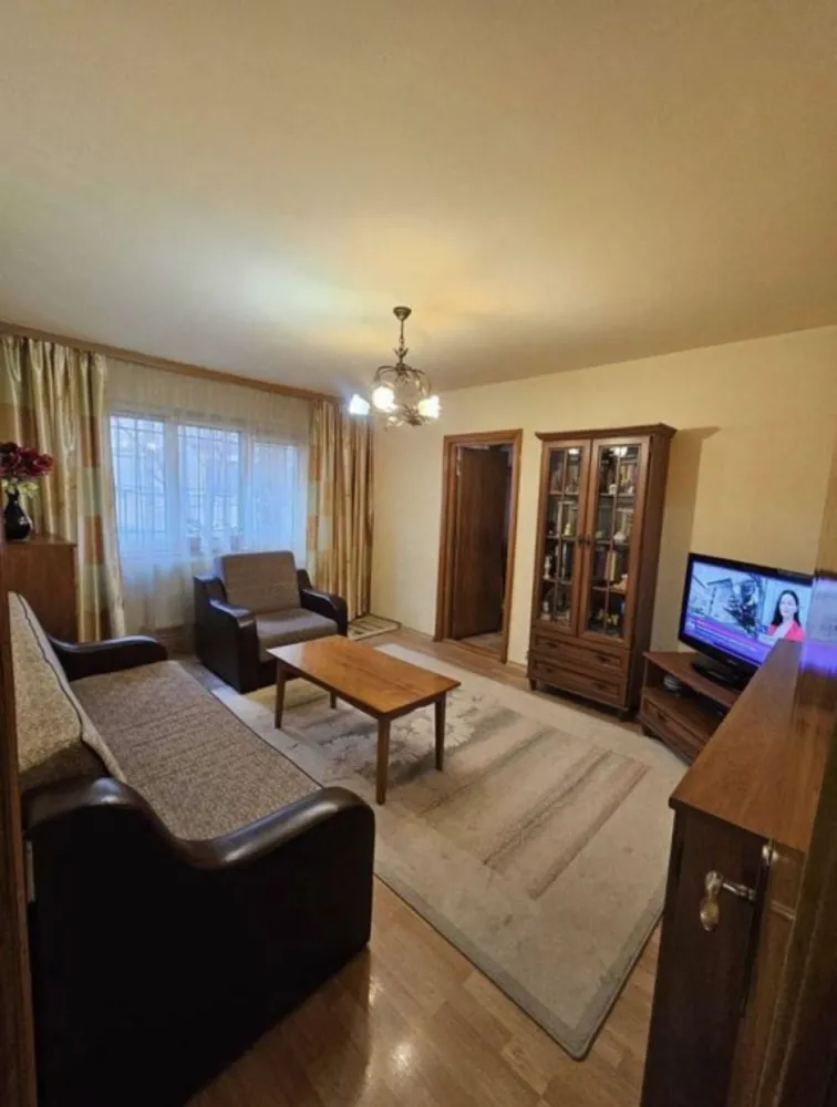 Apartament de vanzare-Casa de Cultura