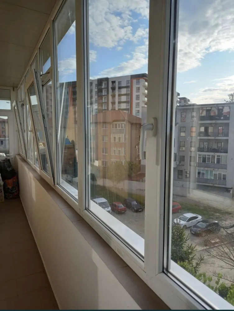 Vand apartament 2 camere Compozitorilor