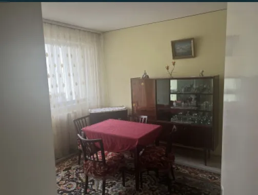 Apartament 2 camere zona Tomis1, etaj 1, zona foarte linistita