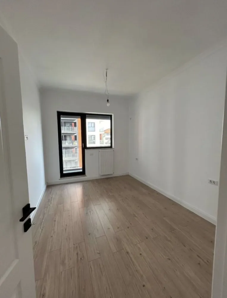 Apartament de vanzare - De vânzare apartament 2 camere, în Complexul Energia Residence Constanța. Este situat la etajul 3 și are o suprafață totală de 70mp + 2 balcoane. Se vinde cu împreună cu locul de parcare suprateran care este inclus în preț.