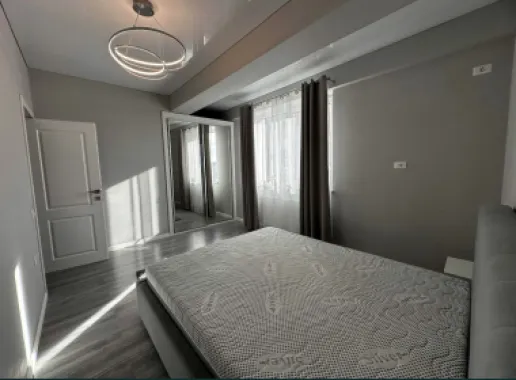 Ap cu 2 camere decomandat de lix
