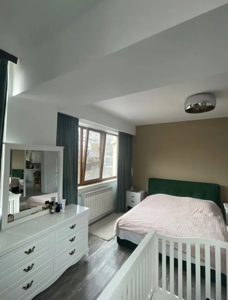 Ex-Agentii ap2 camere zona Dacia - apartament 2 camere BLOC NOU cu suprafata utila de 70 mp,etajul 1 din 5,se vinde utilat si mobilat (frigider incorporat,masina de spalat tv etc)