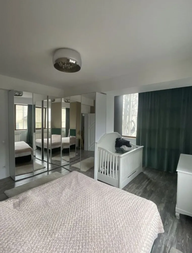 Ex-Agentii ap2 camere zona Dacia - apartament 2 camere BLOC NOU cu suprafata utila de 70 mp,etajul 1 din 5,se vinde utilat si mobilat (frigider incorporat,masina de spalat tv etc)