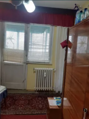 Vand ap cu 3 camere zona Tomis Nord
