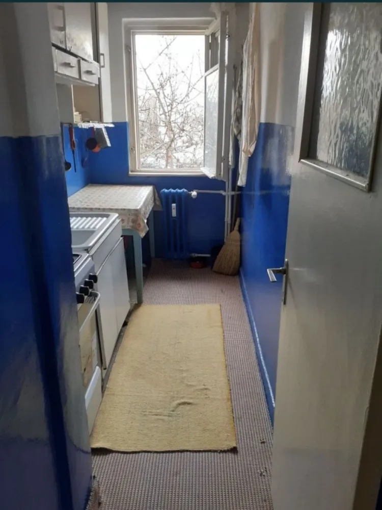 Vand ap cu 3 camere zona Tomis Nord - VÂND APARTAMENT CU 3 CAMERE SEMIDECOMANDAT, ZONA TOMIS NORD , STR. BADEA CÂRȚAN (LÂNGĂ RADET). Suprafața totală este de 50 mp,blocul este din 1977. Apartamentul este situat la etajul 1/5. PENTRU MAI MULTE DETALII SUNAȚI LA NR. DE TELEFON 07******97.