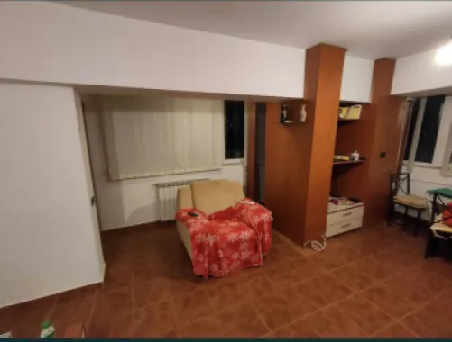 3 camere, zona Dacia, 93 mp, decomandat
