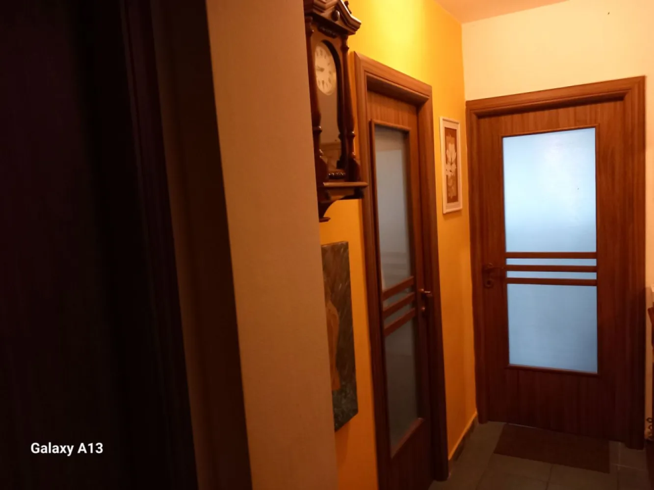 ageuropa.ro vinde ap 4 cam 103mp etaj 4/4 în zona CENTRALA. - Agenția EUROPA vinde apartament cu patru camere 103mp utili situat la etajul 4/4 în zona CENTRALA.