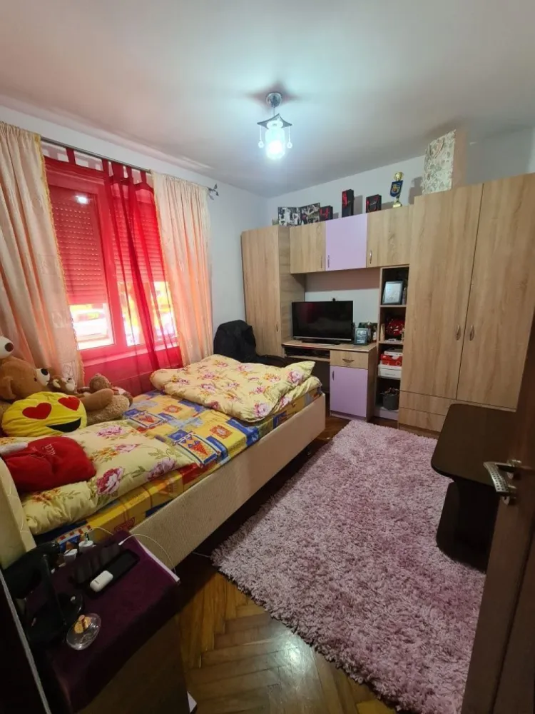BRASADAS vinde apt. 4 cam CARAMIDA, 80mp PARTER in Micro 14.