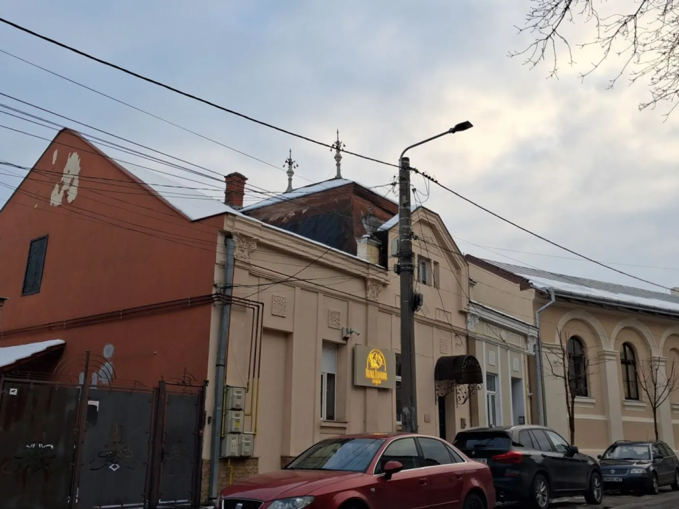 BRASADAS vinde spatiu comercial ULTRACENTRAL 160mp. - Agenția imobiliara BRASADAS vinde SPATIU COMERCIAL în zona ULTRACENTRALA cu suprafata utila de 160mp. Www.brasadas.com.